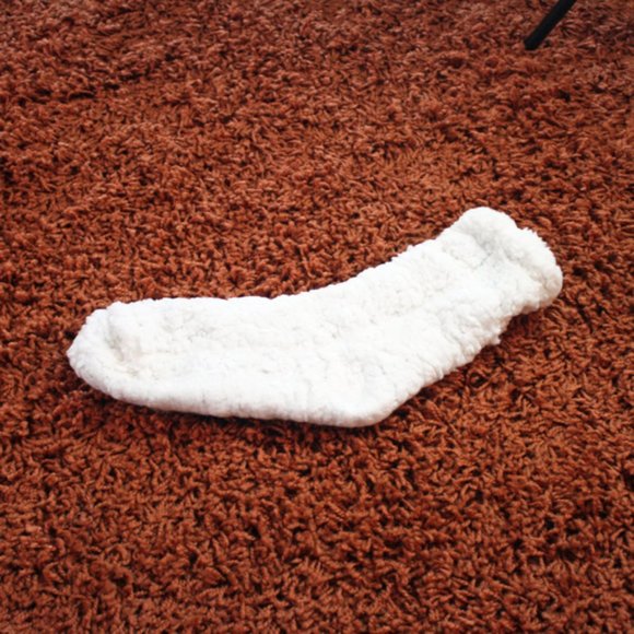 Tiger Print Gray Slipper Socks Faux Sherpa Lined - Picture 3 of 6